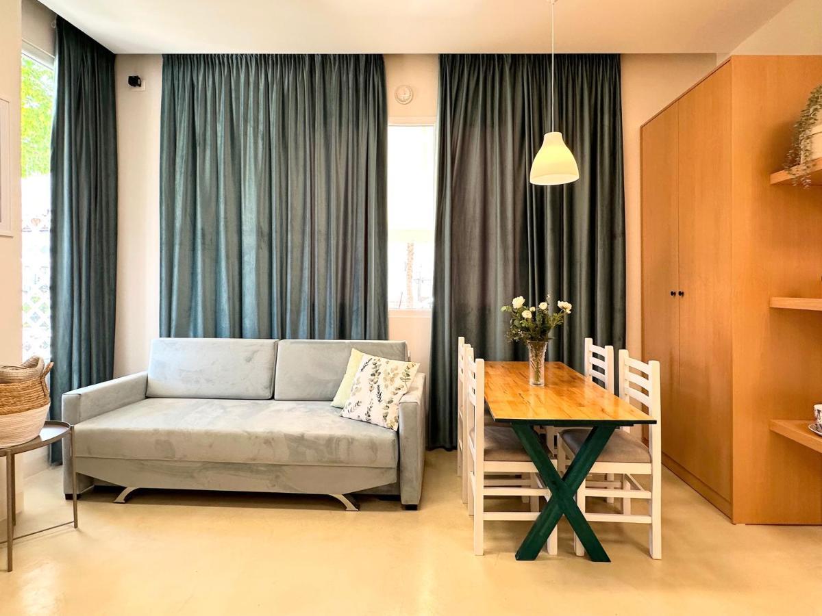 13 Eur For Monthly Stay - Home By The Sea - Hbs Golem  Exterior photo